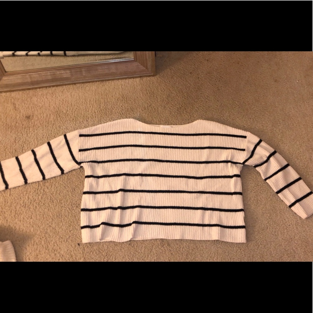 Simple white and black stripped sweater